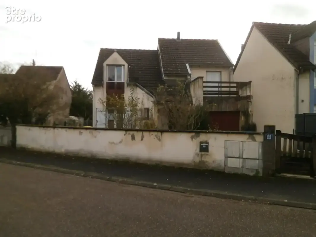 Maison à SAINT-GERMAIN-DU-PUY