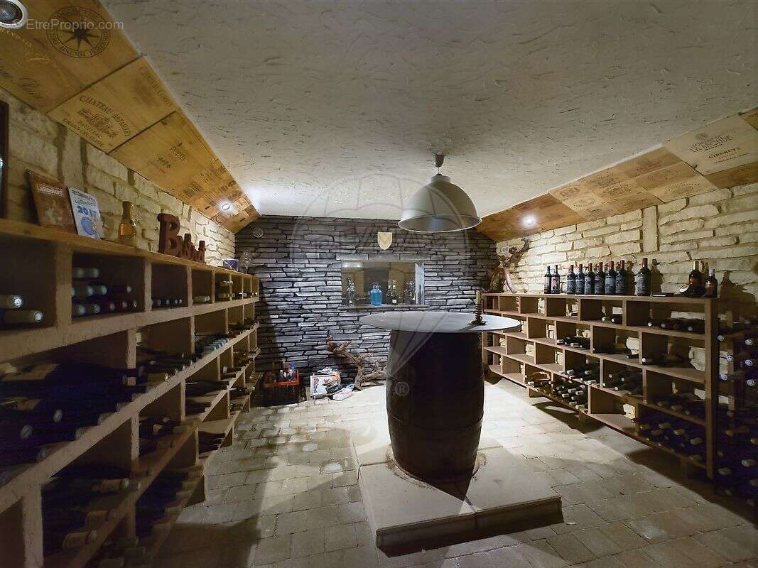 Maison à COSNES-ET-ROMAIN