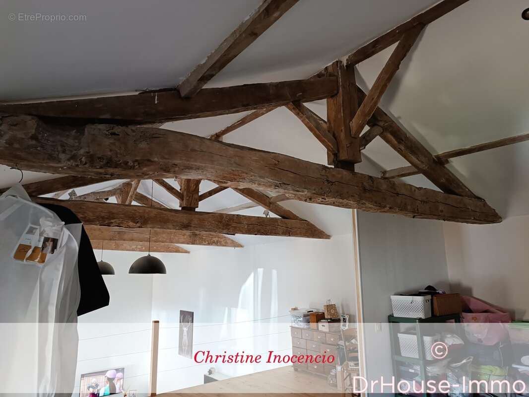 Maison à MONTLIEU-LA-GARDE