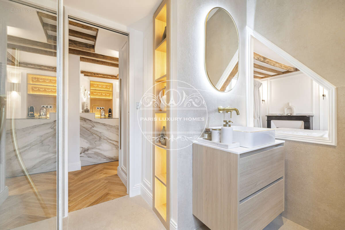 Sublime pied à terre à Paris 6ème ! - photo 24