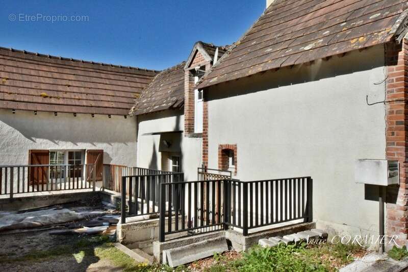 Maison à DAMPIERRE-EN-BURLY