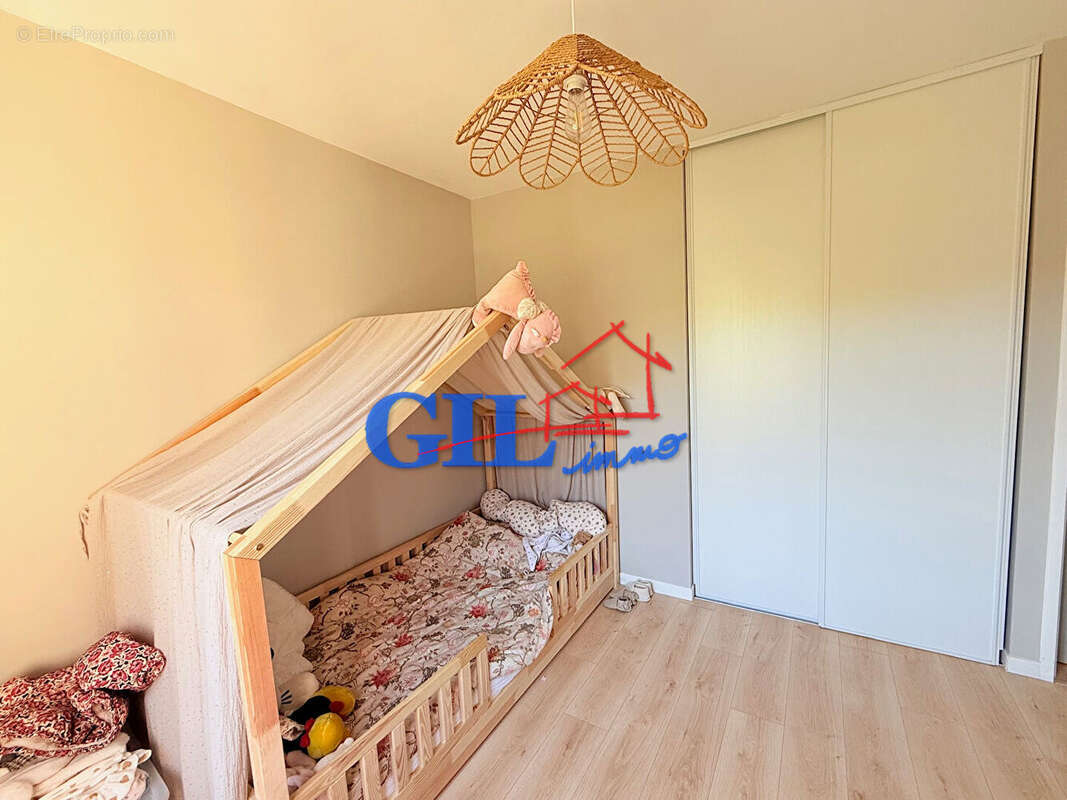 Maison à SAVIGNY-LE-TEMPLE