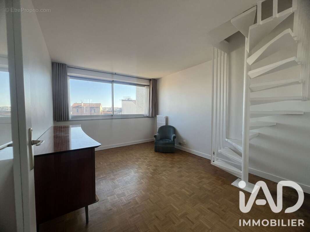 Photo 4 - Appartement à PUTEAUX