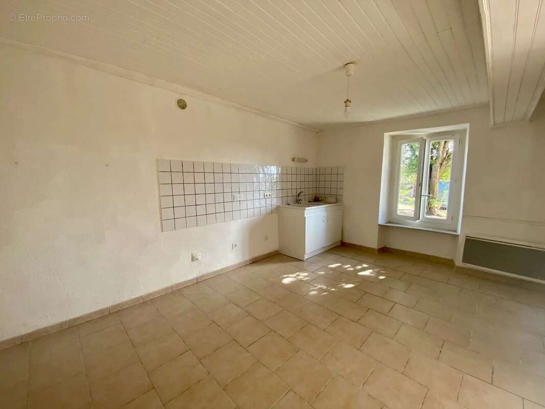 Maison à FRAISSE-CABARDES