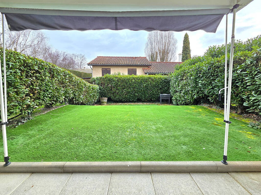 Appartement à RILLIEUX-LA-PAPE