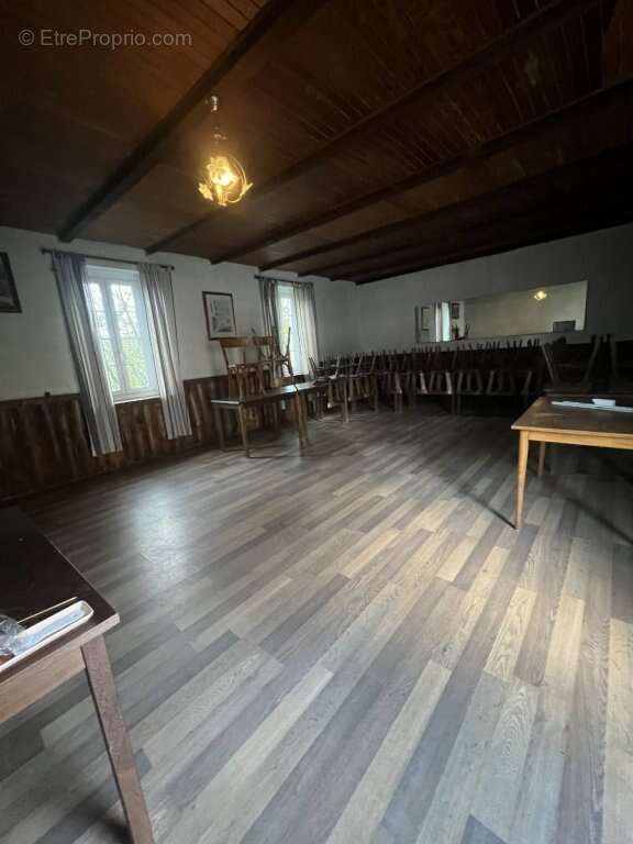 Appartement à SAINT-SYMPHORIEN-DE-MARMAGNE