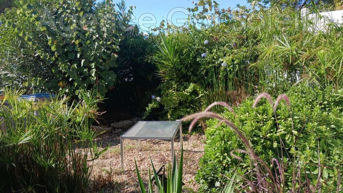 Maison à NISSAN-LEZ-ENSERUNE