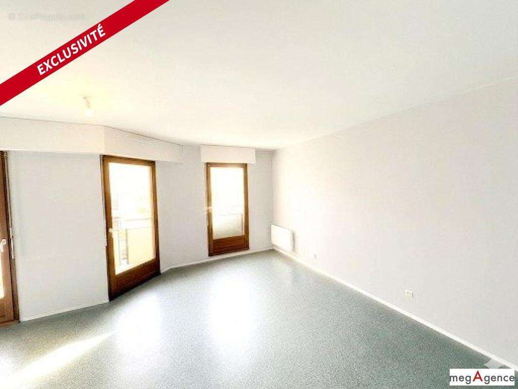 Appartement à REZE