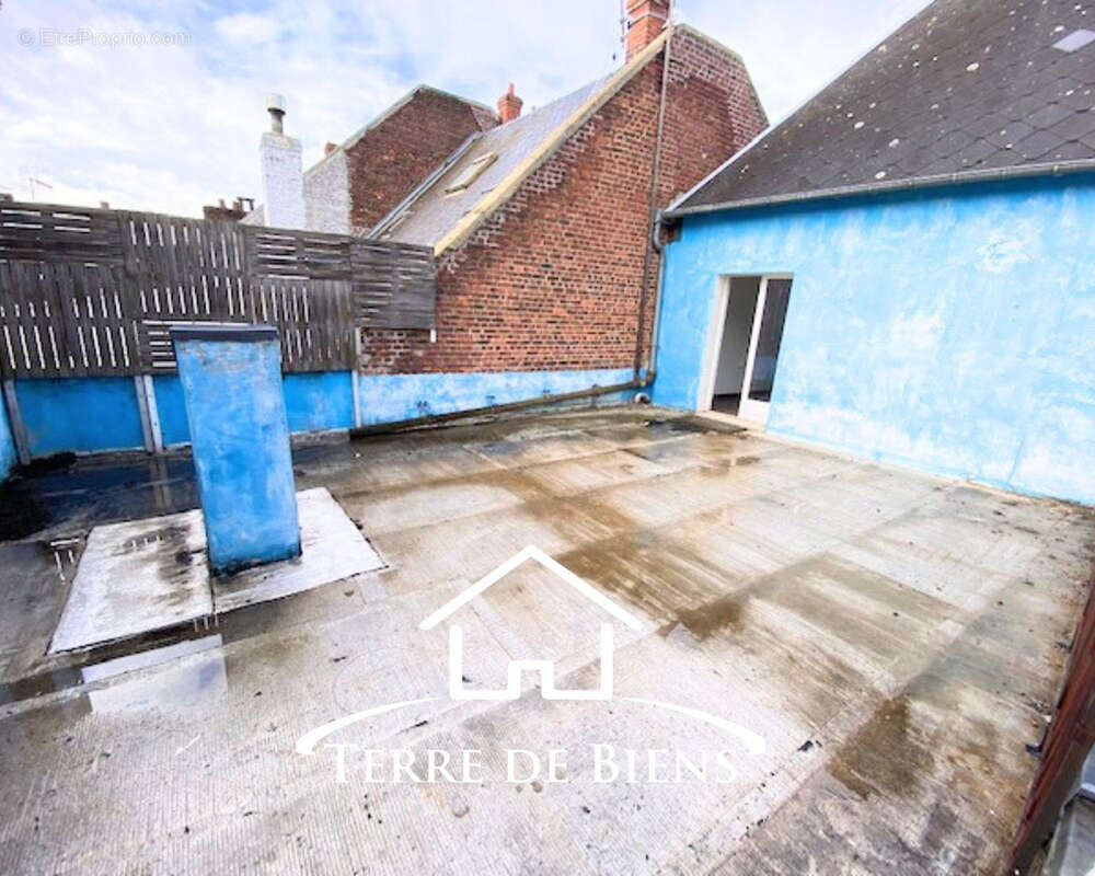 Nouveauté  Spacieux duplex de plus de 150 m2 avec terrasse en plein centre-ville de Chauny - photo 5