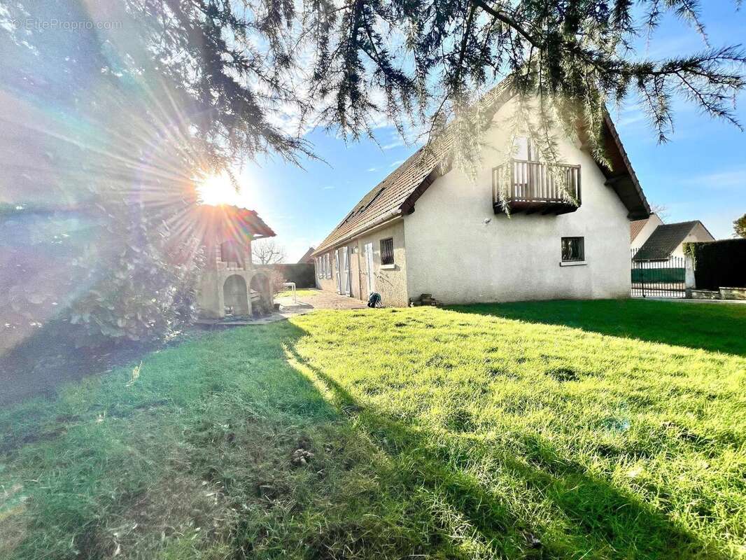 Photo 2 - Maison à VILLERS-COTTERETS