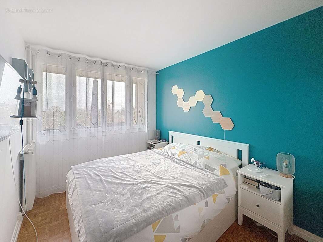 Appartement à L'HAY-LES-ROSES
