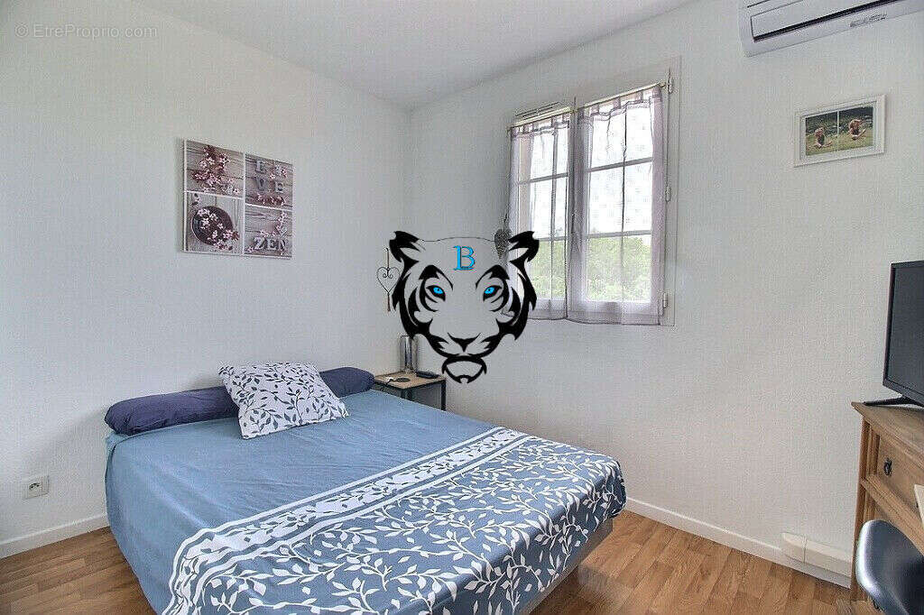 Maison à ROQUEBRUNE-SUR-ARGENS