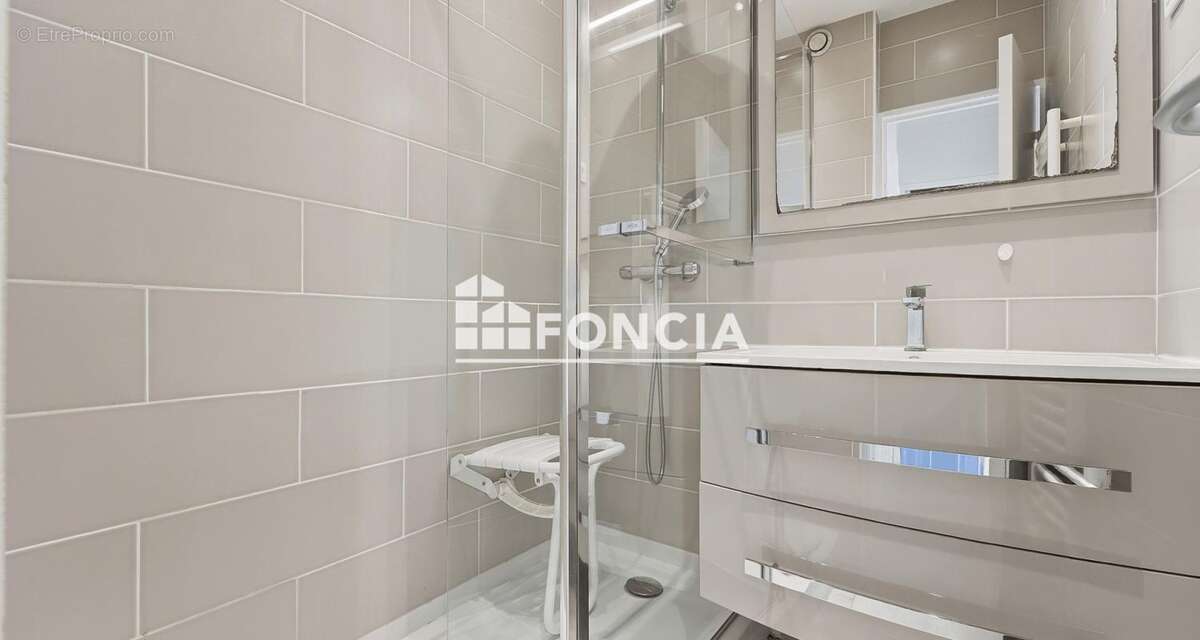 Appartement à VILLENEUVE-LOUBET