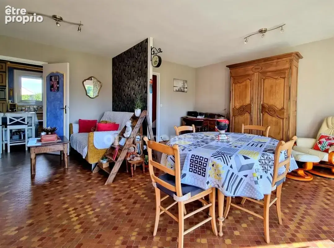  charmant pavillon de 72 m² avec sous-sol complet et jardin clos situe a tinchebray !  - photo 2