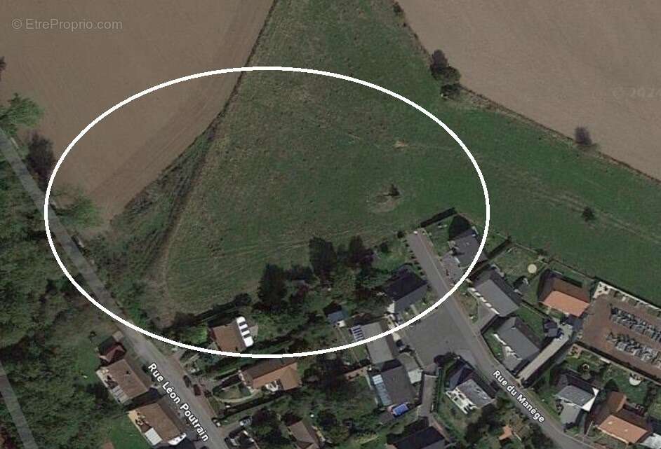 Terrain à ROUCOURT