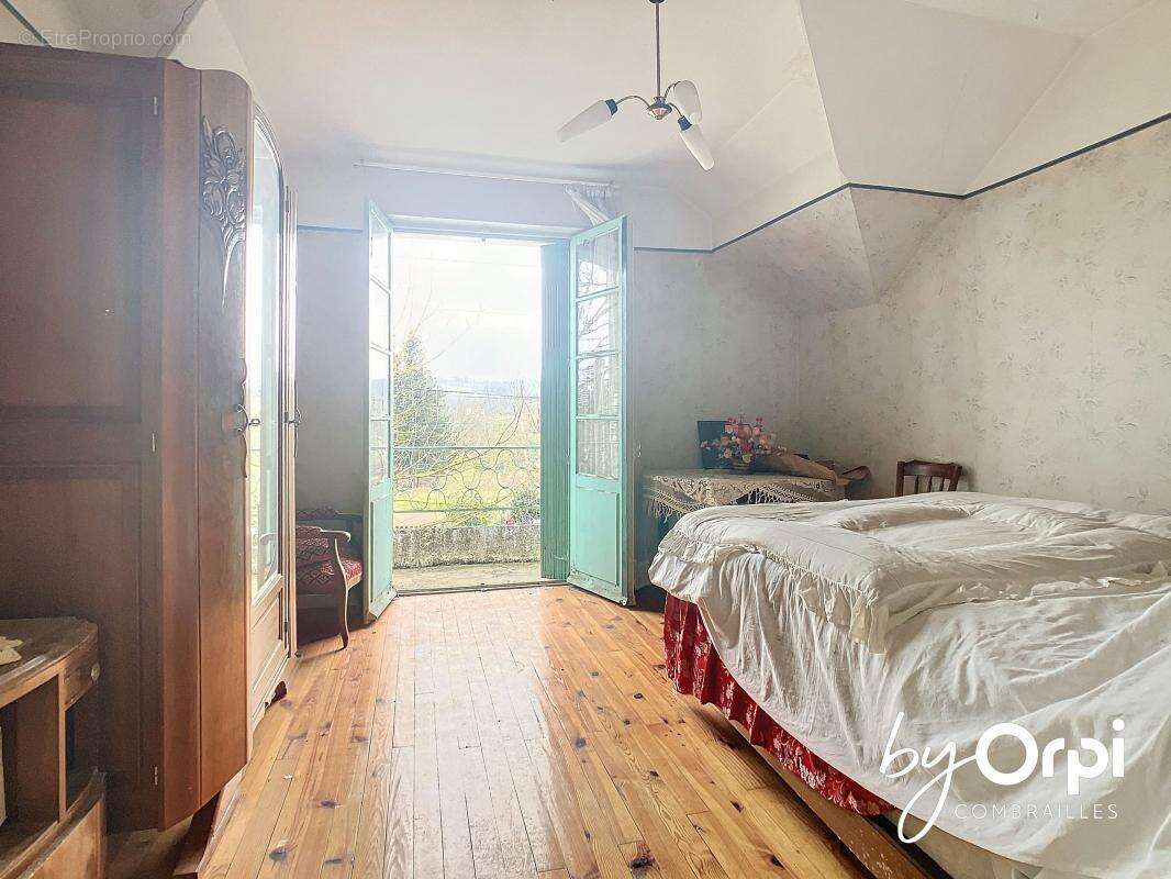 Maison à SAINT-ELOY-LES-MINES