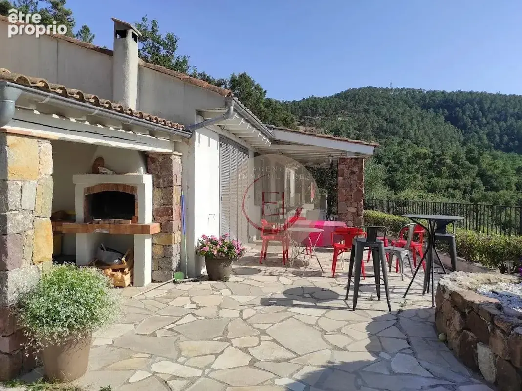 Superbe vue pour cette jolie villa renovee! - photo 8