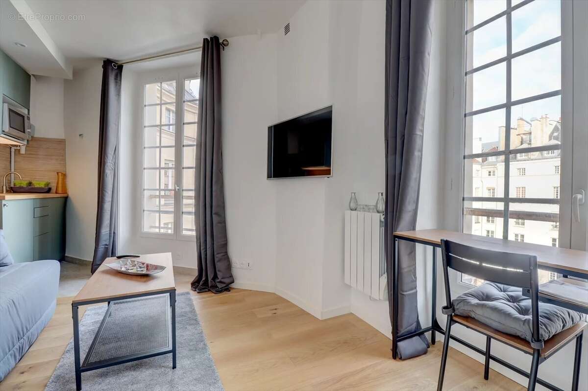 Appartement à PARIS-4E