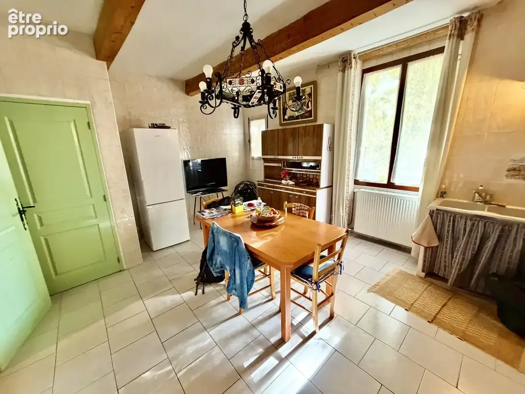 Maison de village avec grand garage et terrasse - photo 13