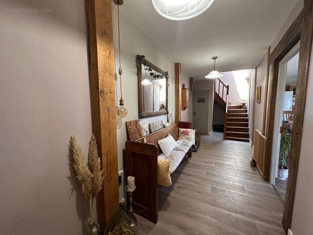 Maison de village rénovée de 3 chambres avec vue - photo 12