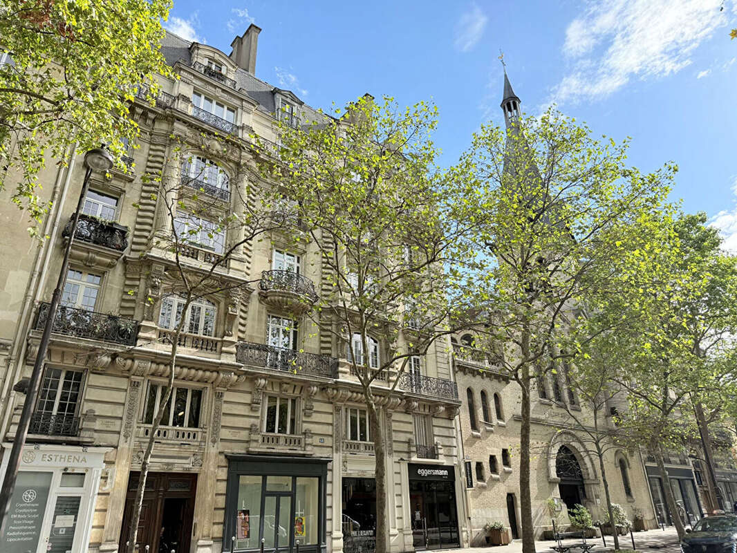 Appartement à PARIS-12E