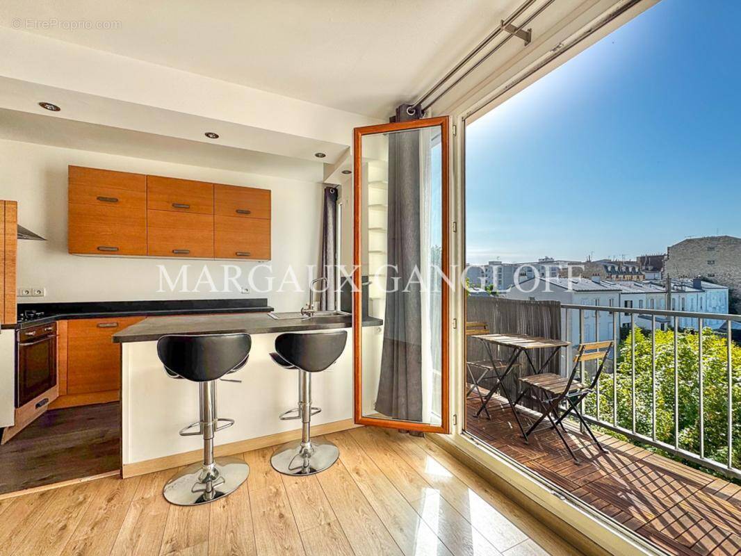 Appartement à ASNIERES-SUR-SEINE