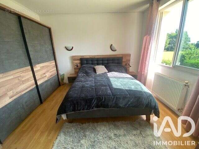 Maison 191 m² à Breteil  - photo 7