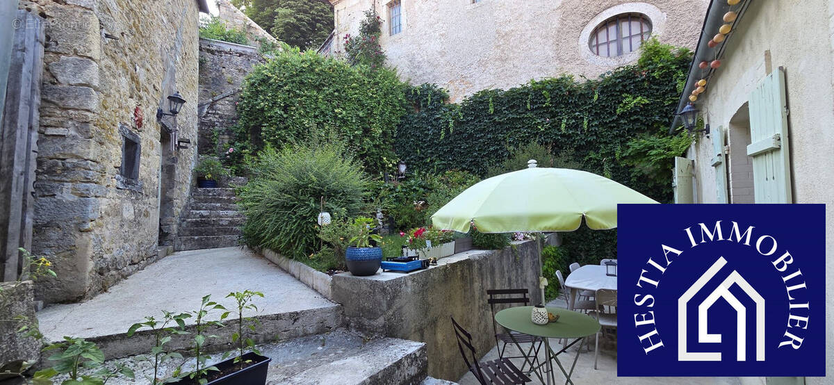 Maison à MONTBARD