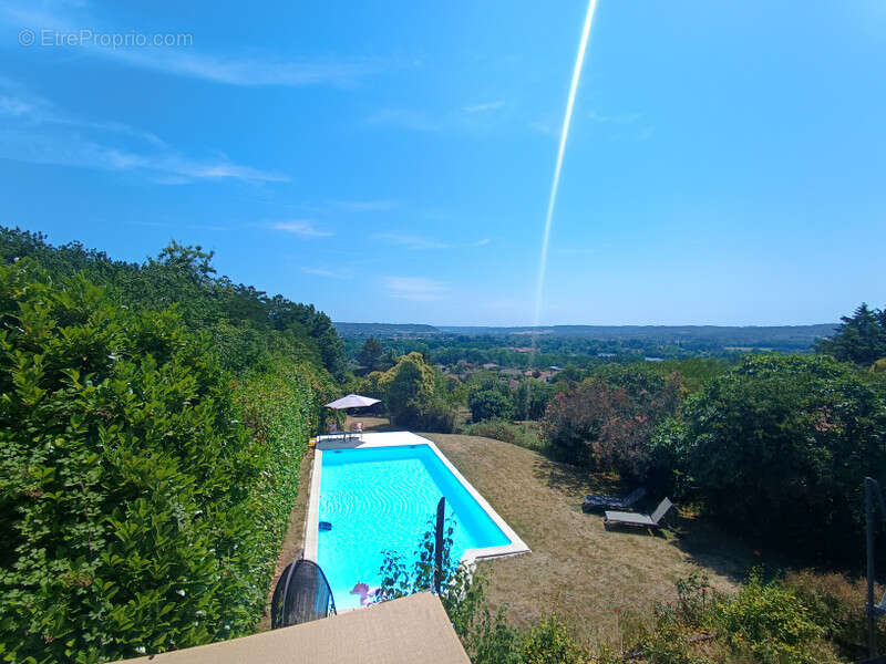 Ancienne grange  en pierre d'exception avec vue panoramique, piscine et prestations haut de gamme - photo 14