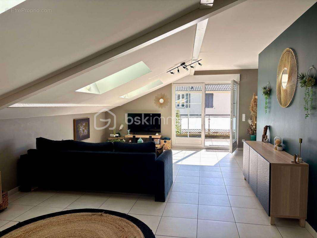 Appartement à COURCELLES-CHAUSSY