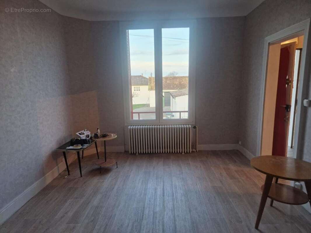 Photo 4 - Maison à BELLENAVES