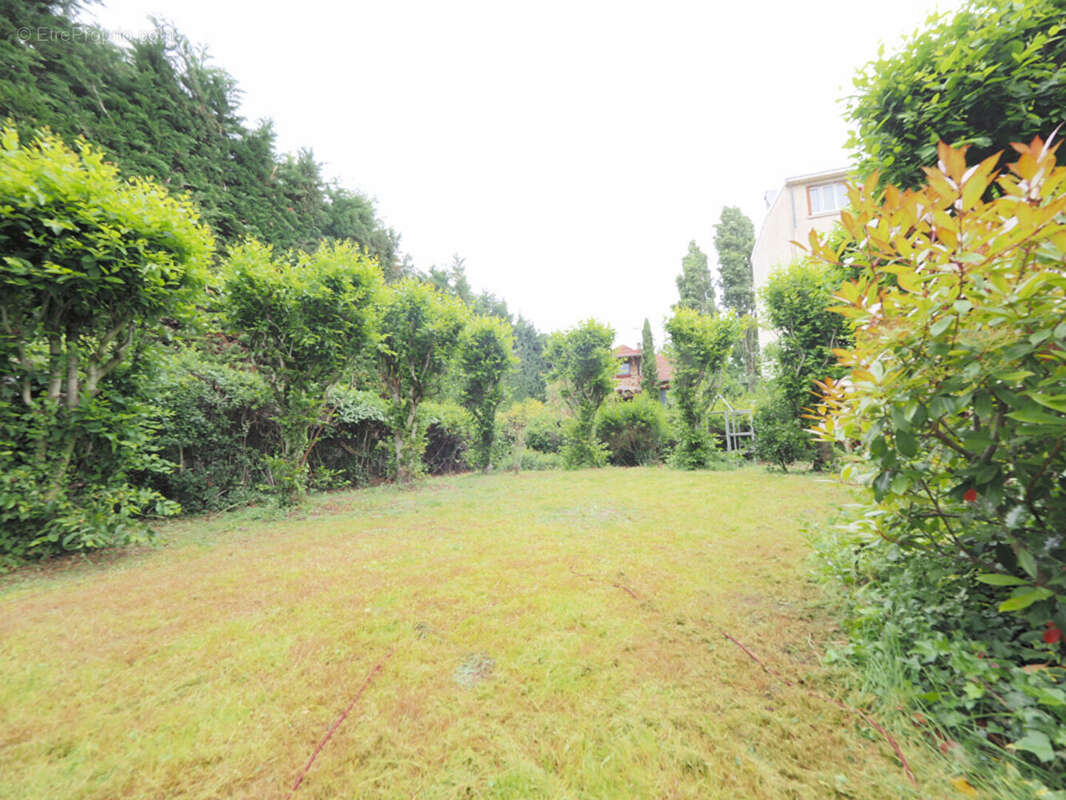 Maison à LES PAVILLONS-SOUS-BOIS