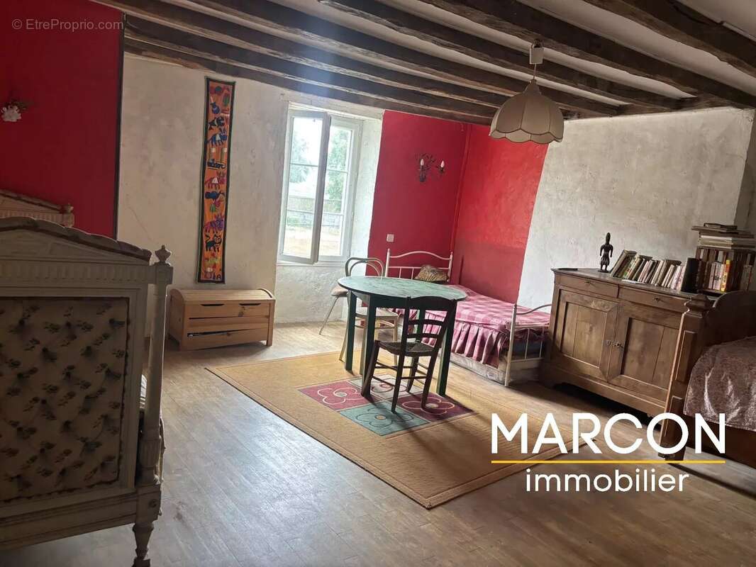 Maison à ARNAC-LA-POSTE