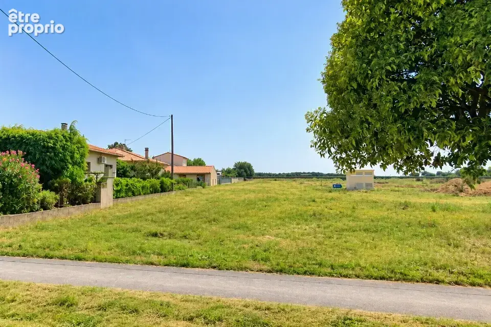 Photo Terrain à Frouzins au prix de 140 000€