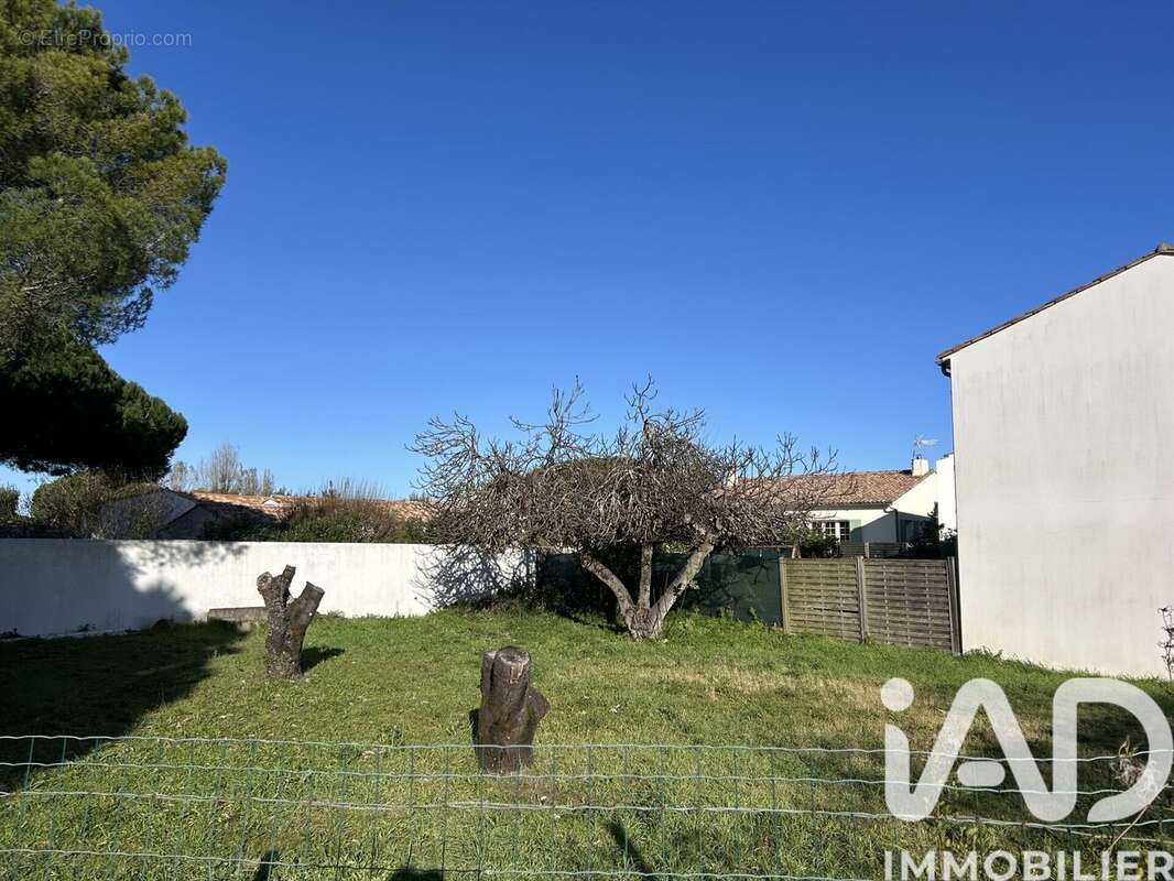 Photo 4 - Terrain à LA FLOTTE