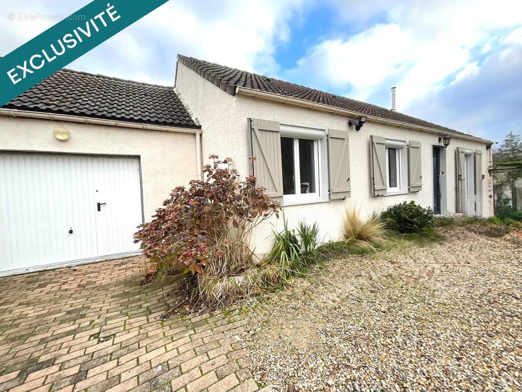 Photo 1 - Maison à LONGNES