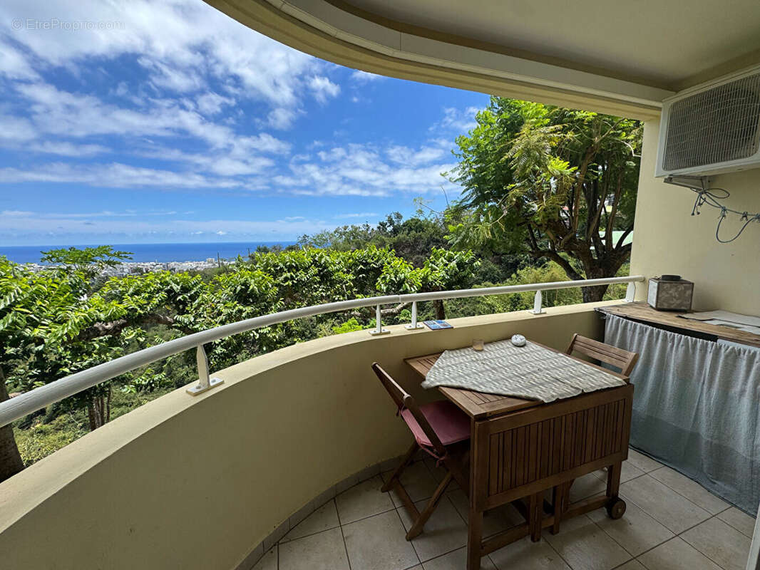 Appartement à SAINT-DENIS