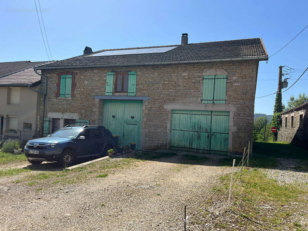 Maison à CRESSIA