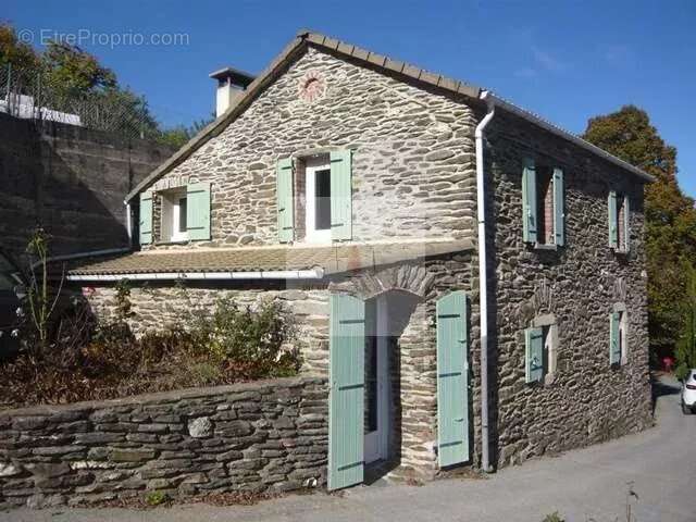 Maison à LE COLLET-DE-DEZE