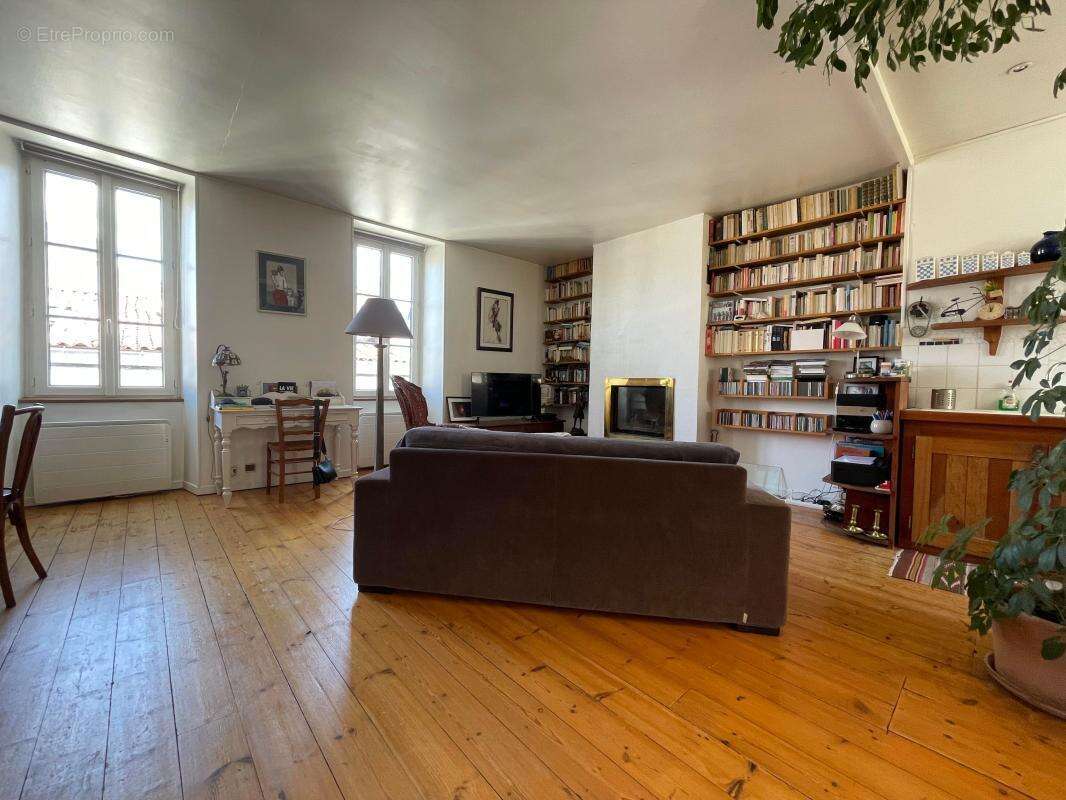Appartement à LA ROCHELLE