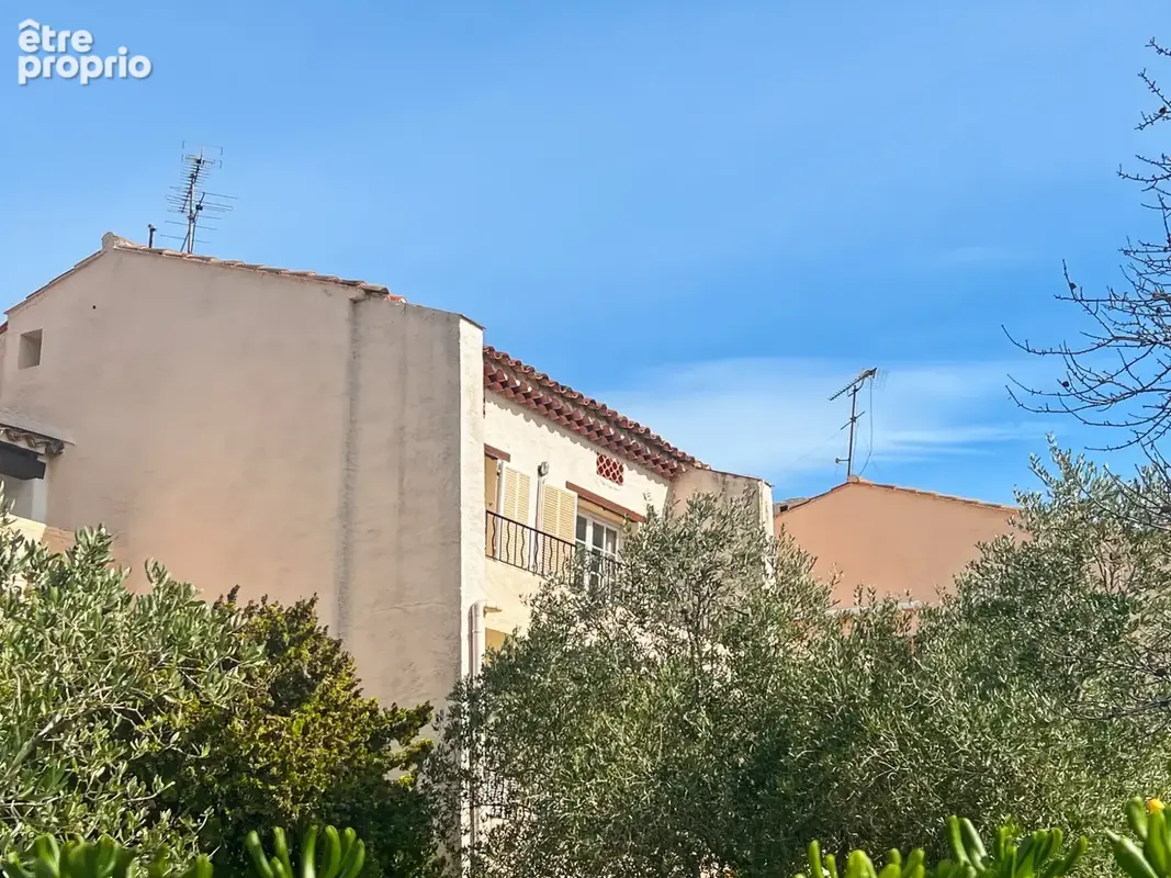 Appartement à vendre 4 pièces PORQUEROLLES (83), rare à la vente appartement 2 terasses et cave, vue et calme - photo 77
