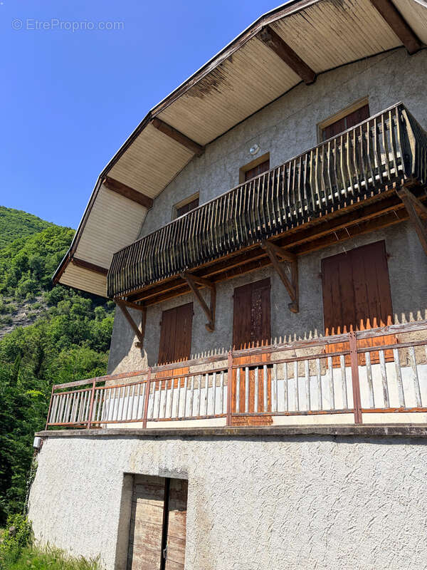 Maison à LA TRONCHE