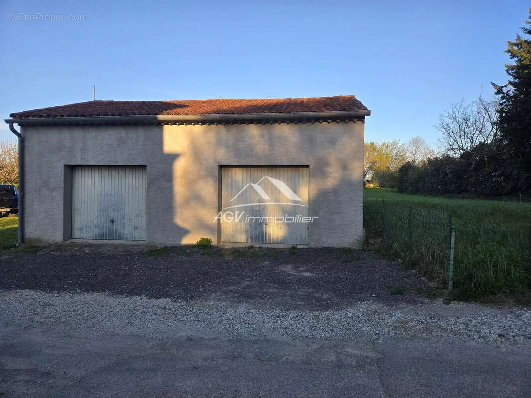 Maison à ROUSSON