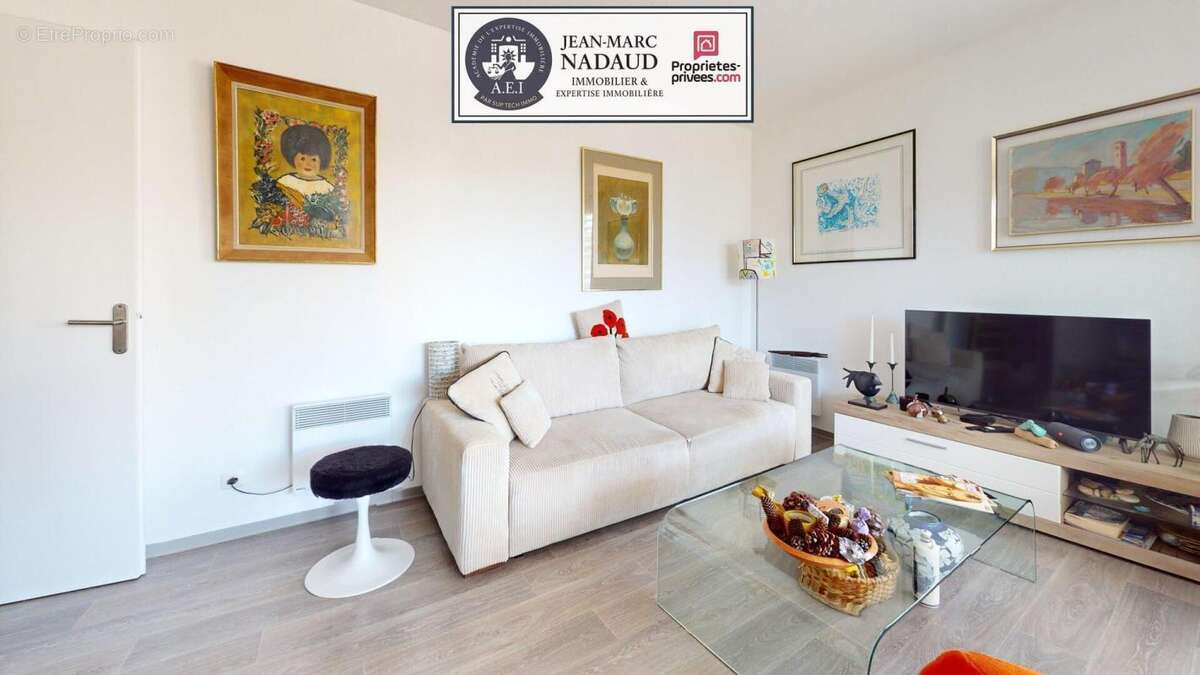 Appartement à PUGET-SUR-ARGENS