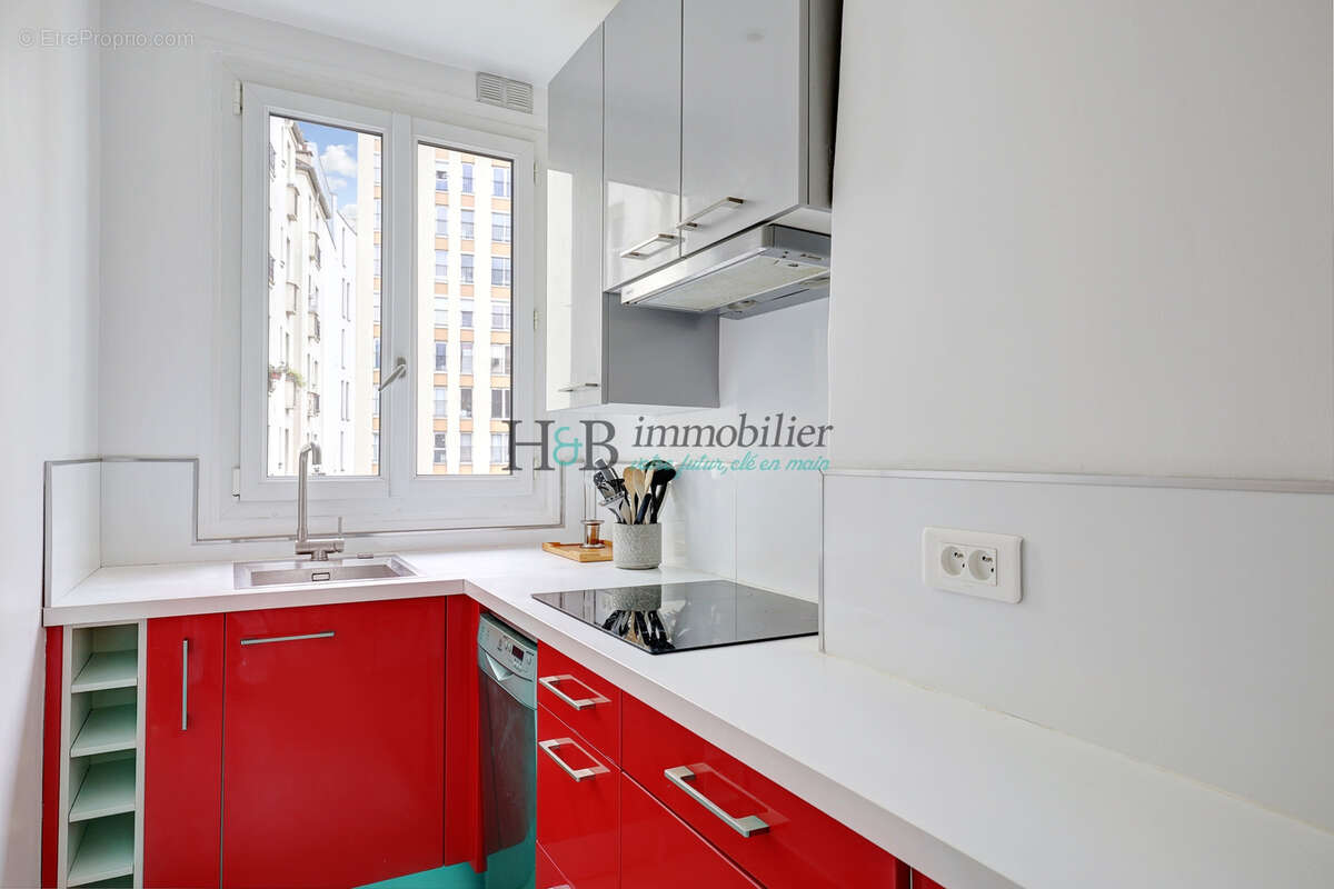 Appartement à PARIS-18E
