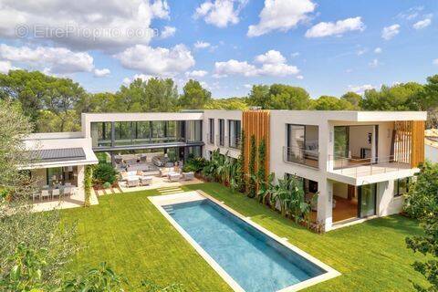 Maison à MOUGINS