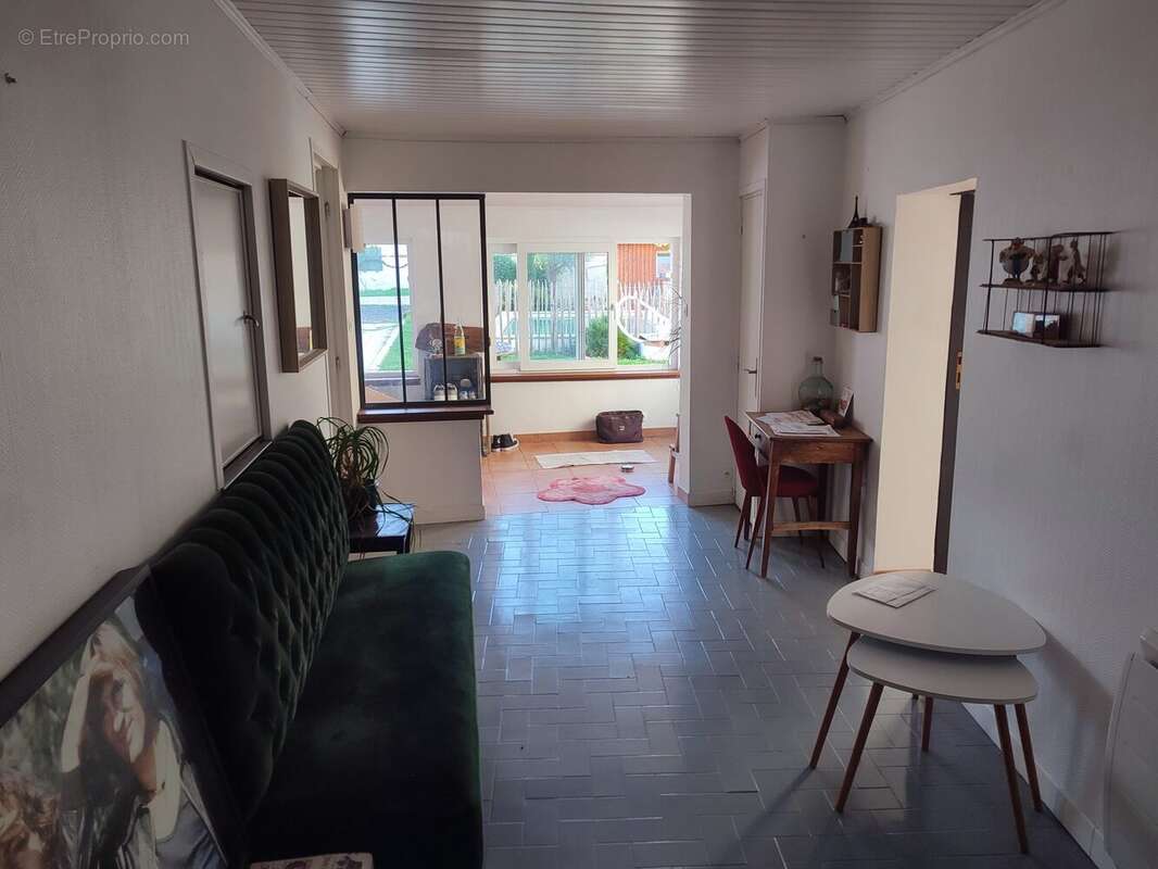 Maison à SAINT-CIERS-SUR-GIRONDE