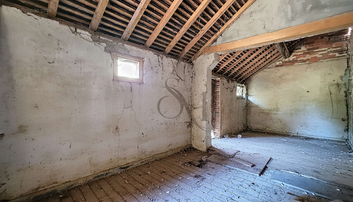 Autre à PERS-EN-GATINAIS