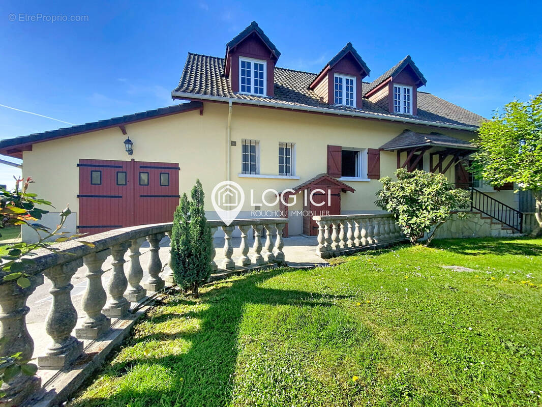 Maison à MORLAAS