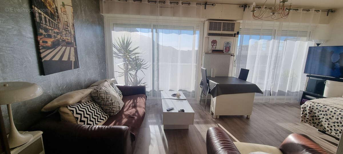 Appartement à MARSEILLE-8E